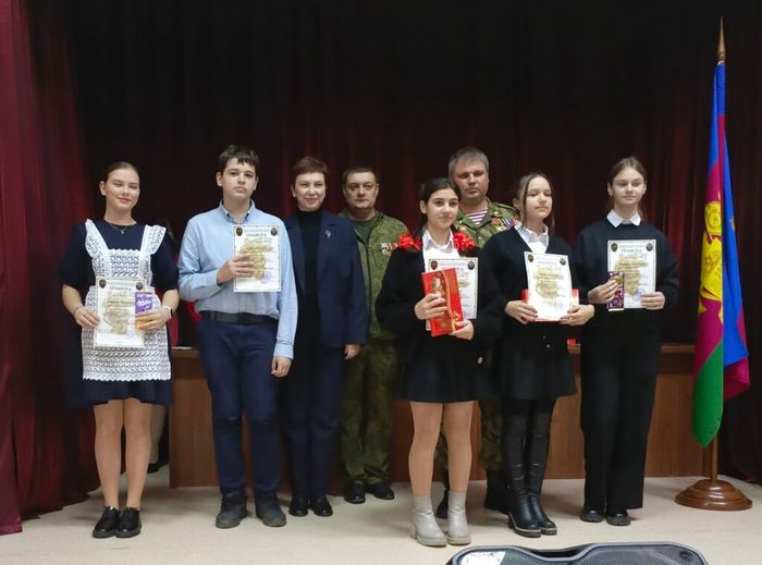 Награждение победителей и призеров муниципального конкурса Эхо чеченской войны 2фото